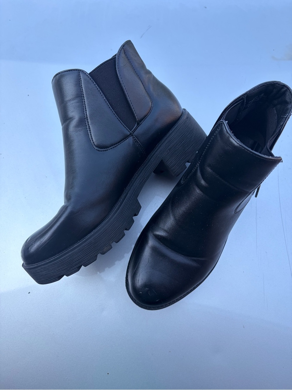 Women's Black Chunky Chelsea Ankle Boots